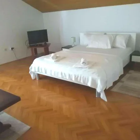 Ruzmarin - Seget Donji, *