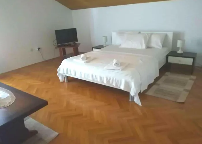 Ruzmarin - Seget Donji, *